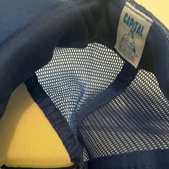 Vintage University of Kentucky Trucker Hat - Picture 2 of 4